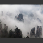 山隐奇峰