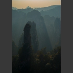 峰林迷雾