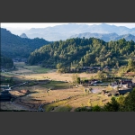 峡谷村落
