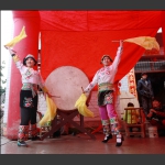 打大鼓的土家妹