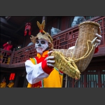 鬼  脸