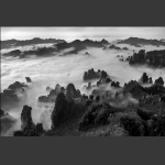 天子山隔海遥望天门山