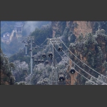 云中净雪，山巔之索