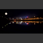 滨河夜色
