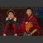 色达的两个小孩
