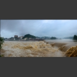 大水漫坝