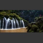 马拉河水帘