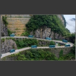 公路上的景色