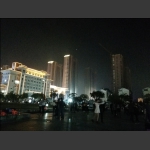铁城夜色
