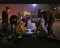 《挑灯夜战》组照6