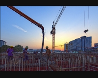 市民广场还在建设中