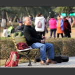 当掌声响起时