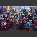 路边大排档.