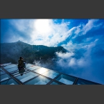 远眺云山