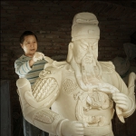 佛雕村纪实