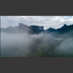 雨后天门山