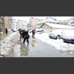 铲雪