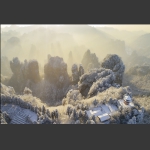 霞染峰林