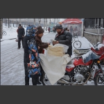 雪中集市掠影