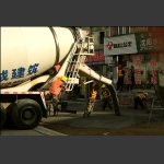 城市筑路人{手机摄}
