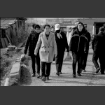 走在乡村路上