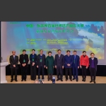 中国张家界首届世界遗产摄影大展新闻发布会