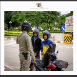 老挝交警执法