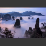 峰林迷雾