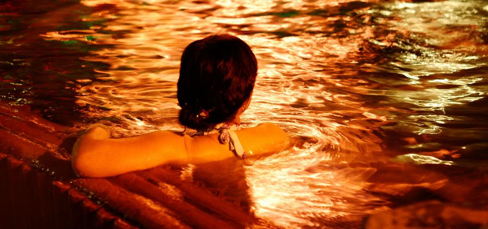 浴女