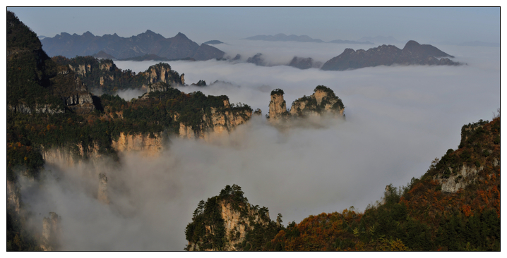 云绕山涧