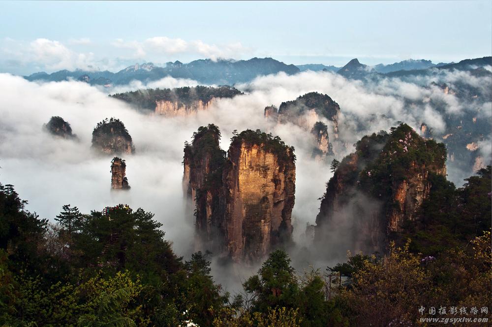云涌黄石寨