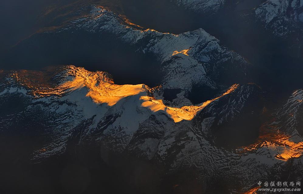 夕照金山
