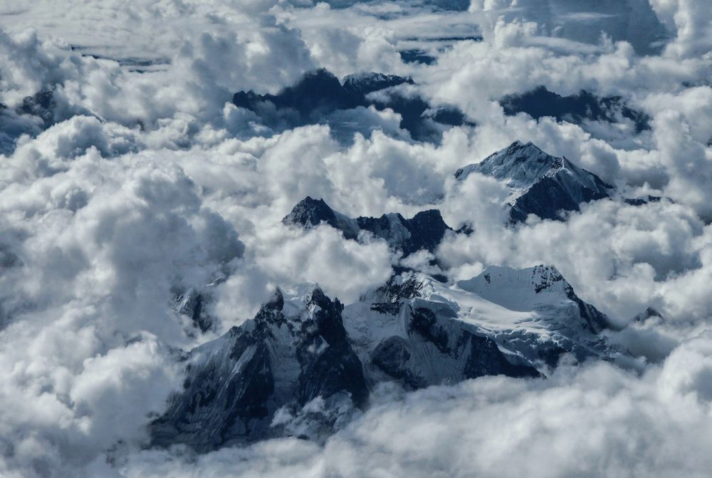 云卷云山