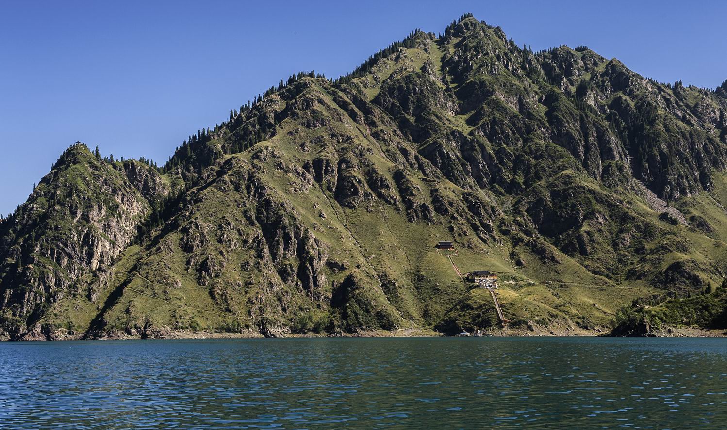 天山天池