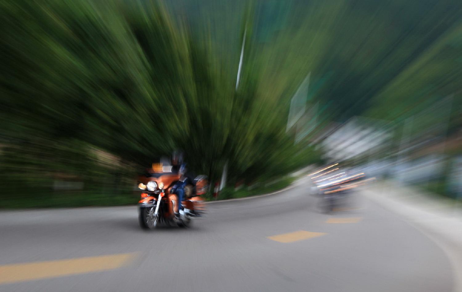 风驰电掣