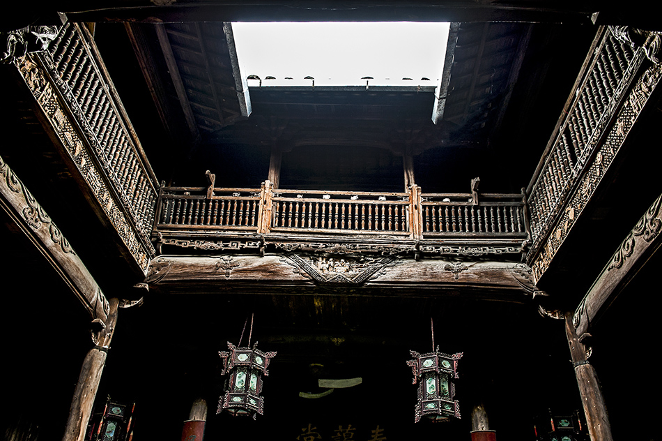 《古建筑》