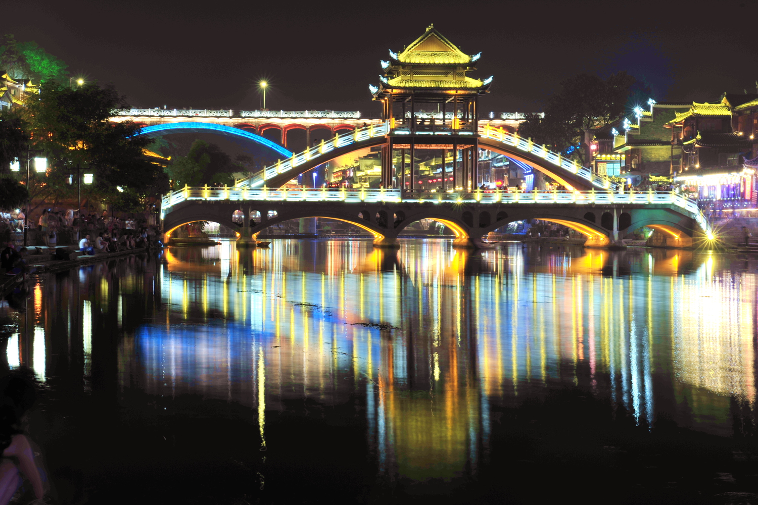 沱江之夜.2