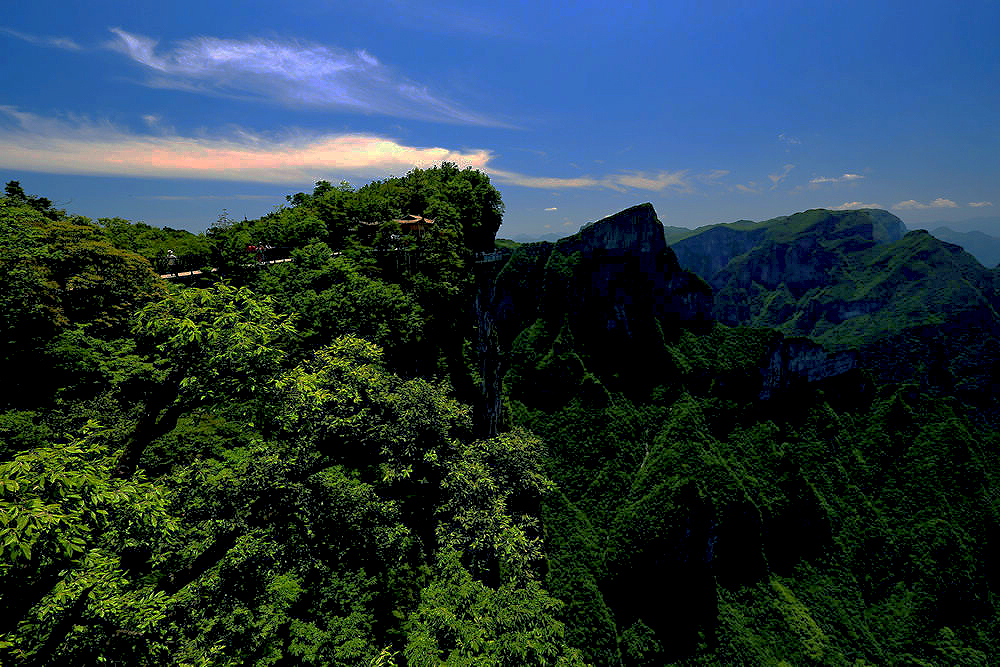 天门山掠影
