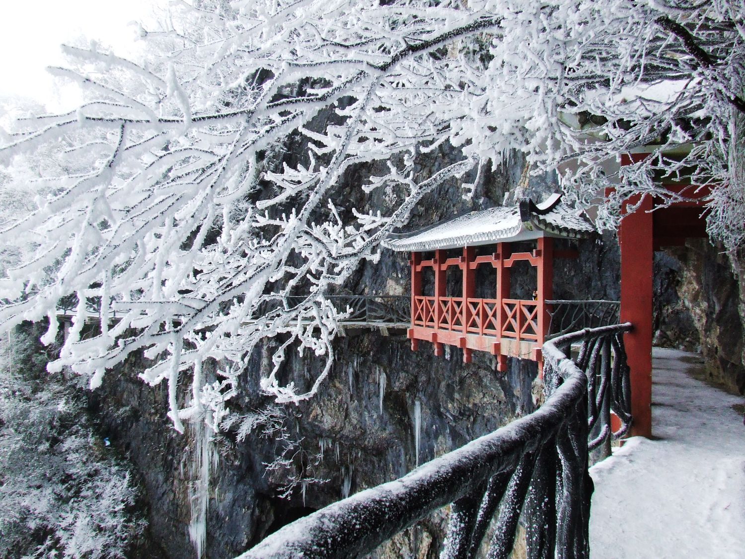 天门山雪景3--鬼谷栈道