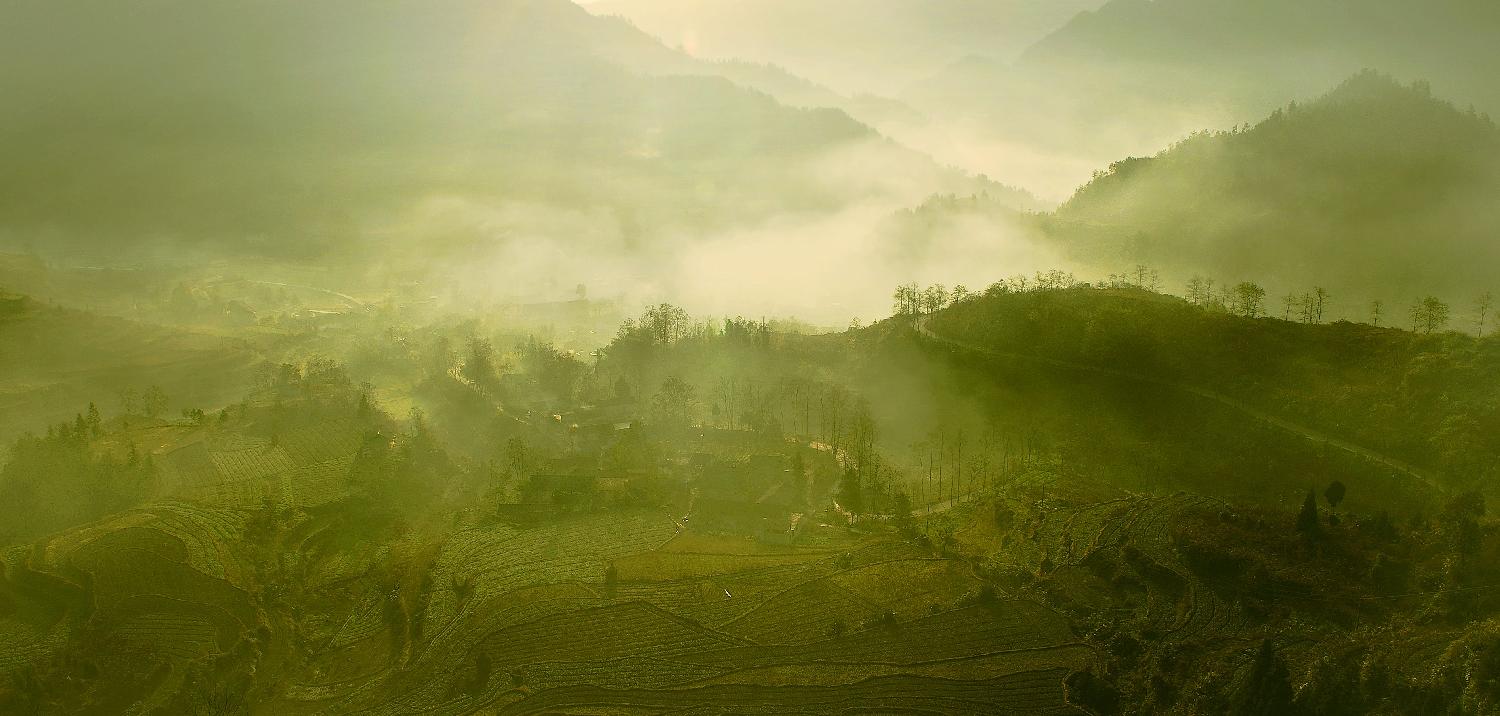 梦幻山村