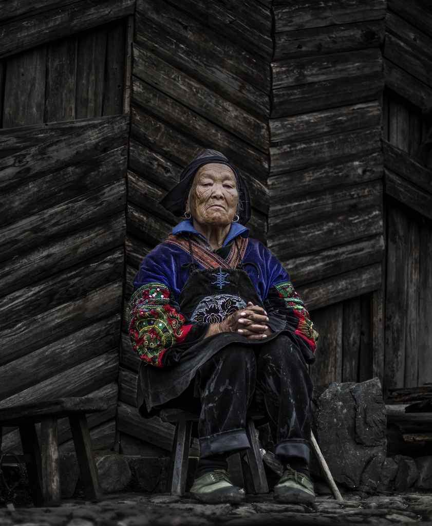 苗家阿婆