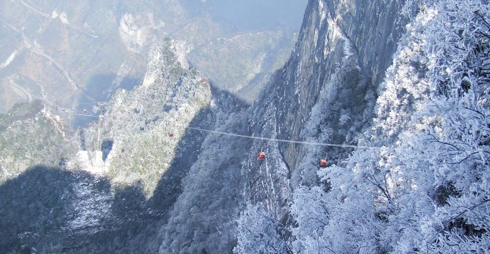 天门山雪之索道