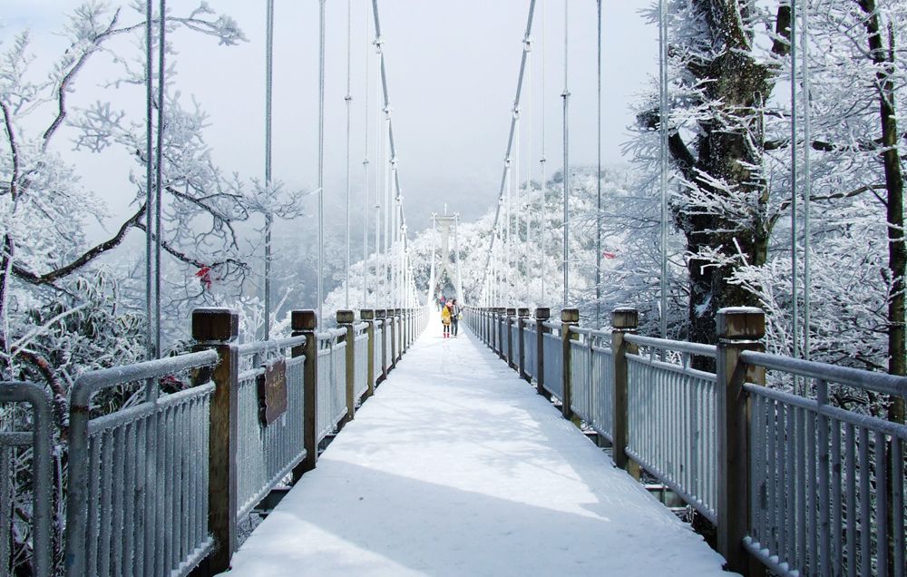 天门山雪2