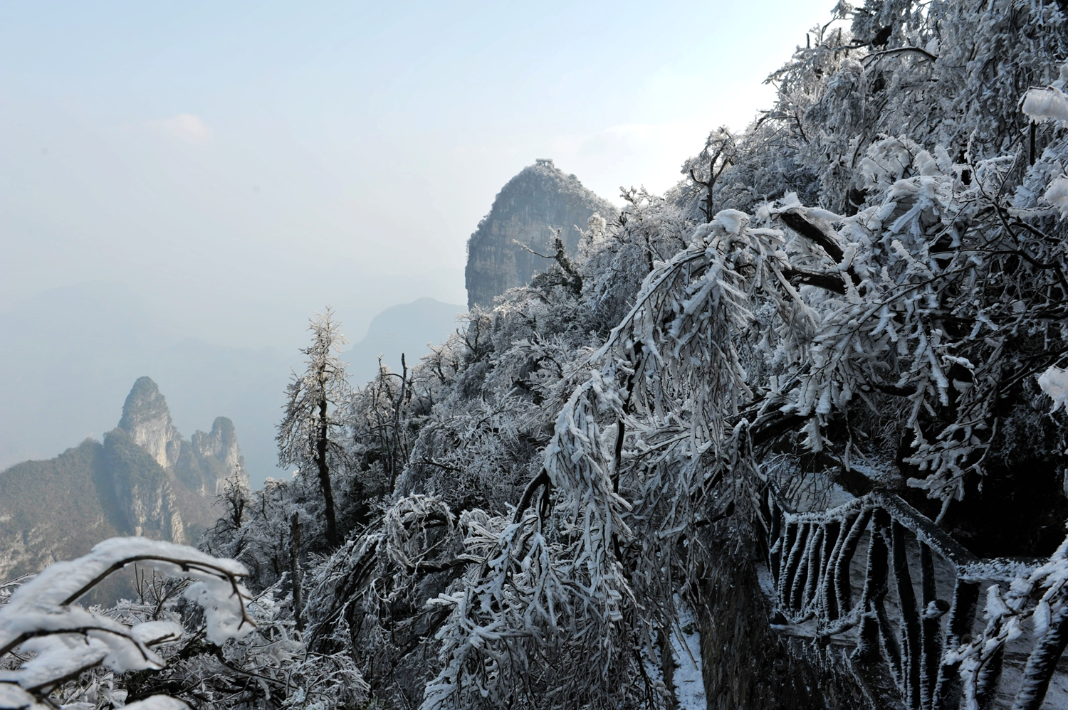 天门山雪景5