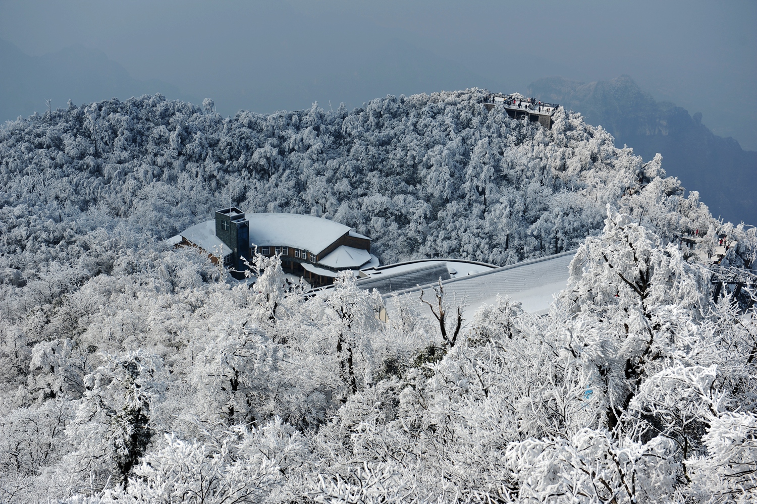 天门山雪