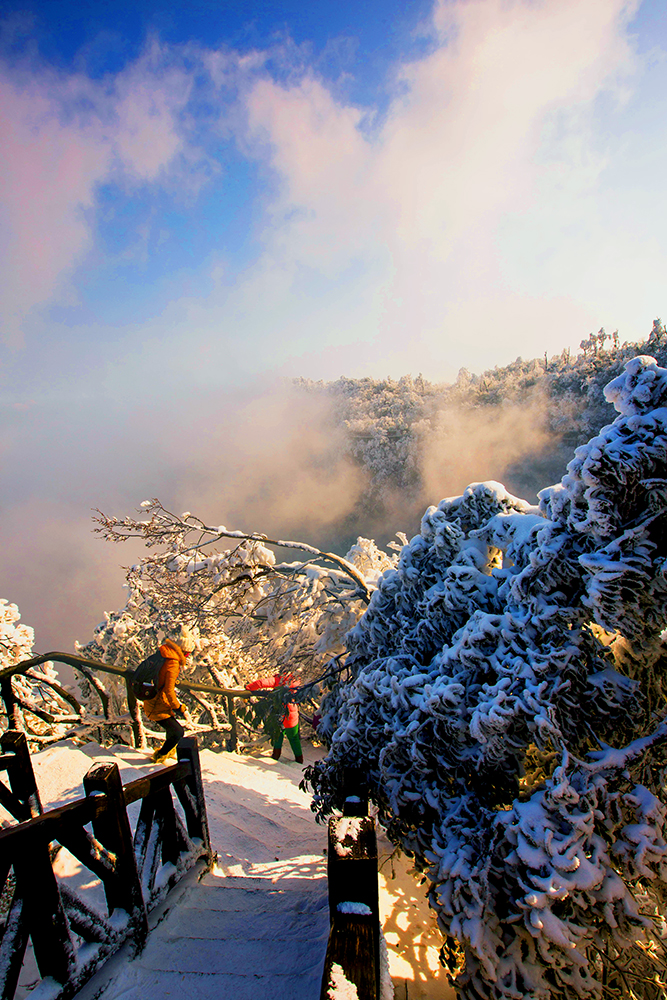 天门山赏雪