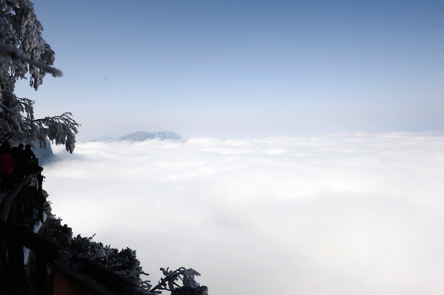 天门山云海