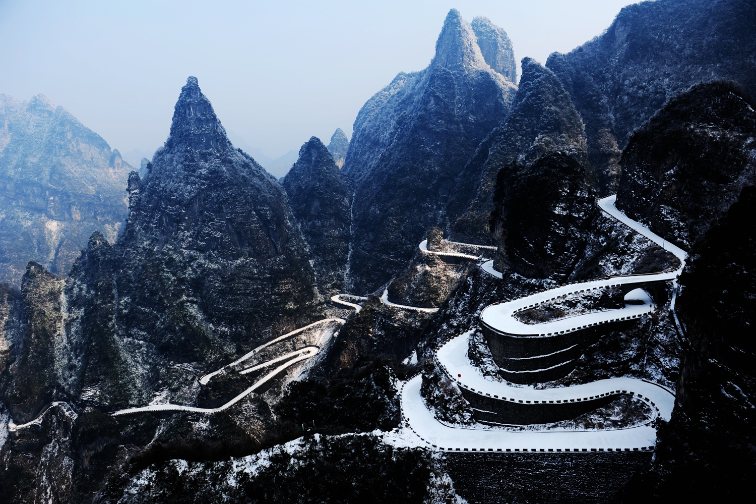 雪封天路