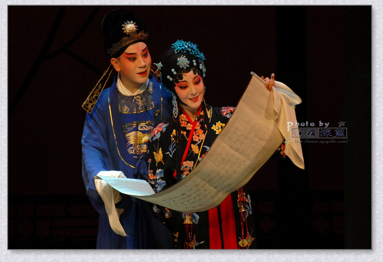 “汉卿，我终只合勾栏老去。”――昆曲《关汉卿》