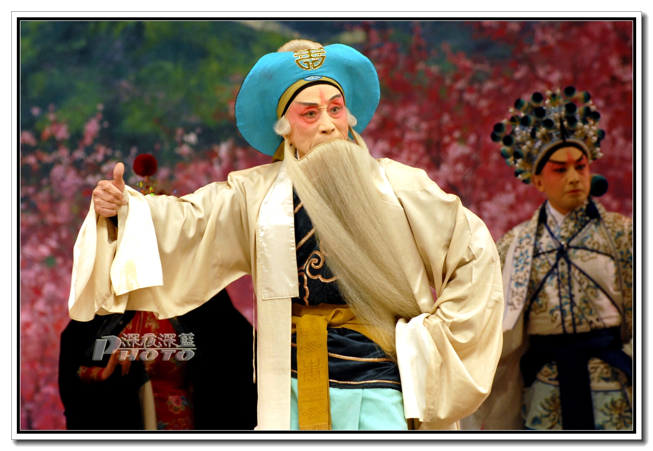 京剧《八蜡庙》中的“走边”一折